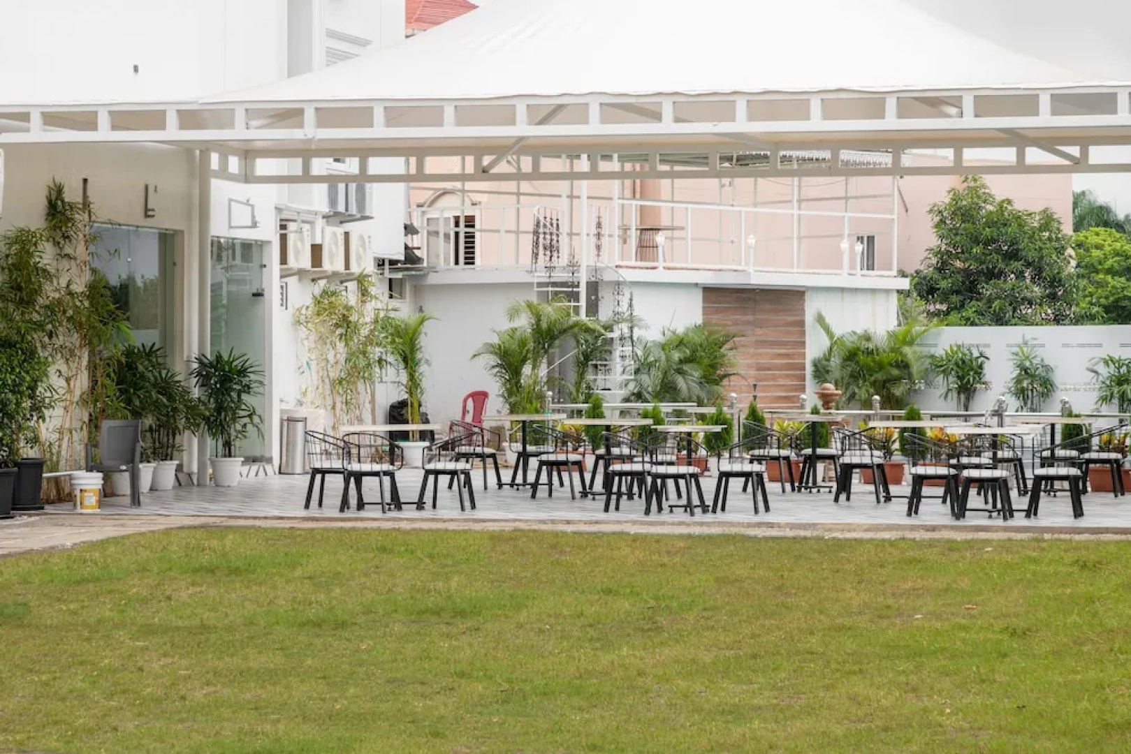 Mosaic Hotel