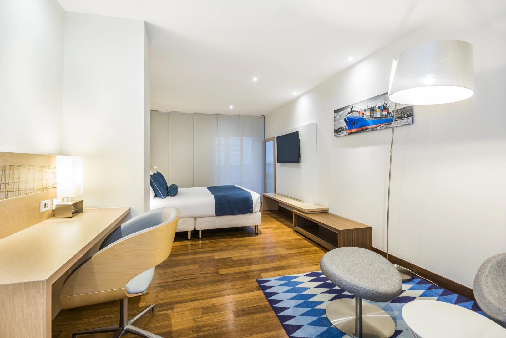 Cosmos Pacifico Hotel