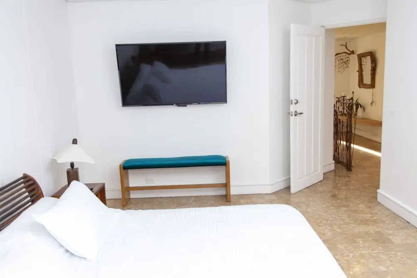 Large Apartment Poblado By Nomad Guru