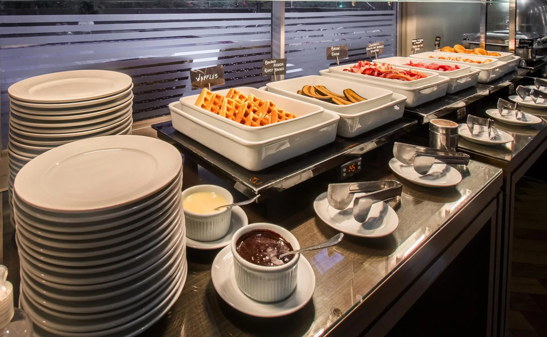 Hotel Deville Business Maringá