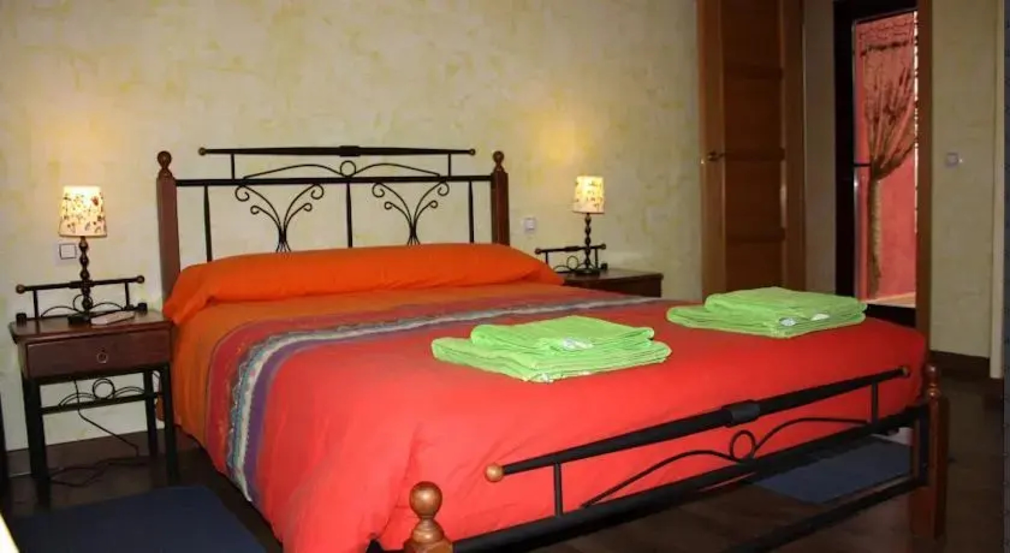 Las Casas De "El Cerrillo" I y II