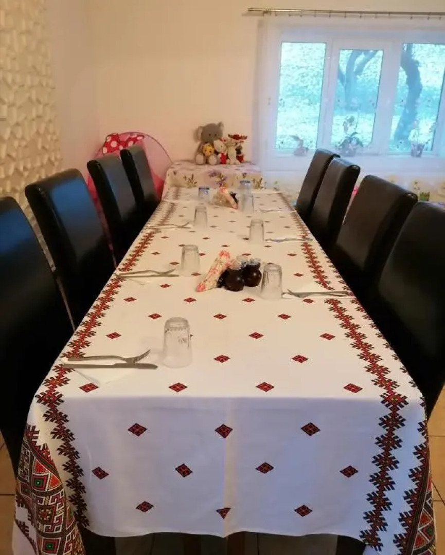 Voinescu House - Natural Living & Eating