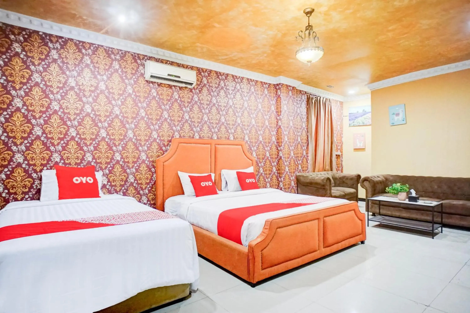 OYO 2574 Z Suites Hotel