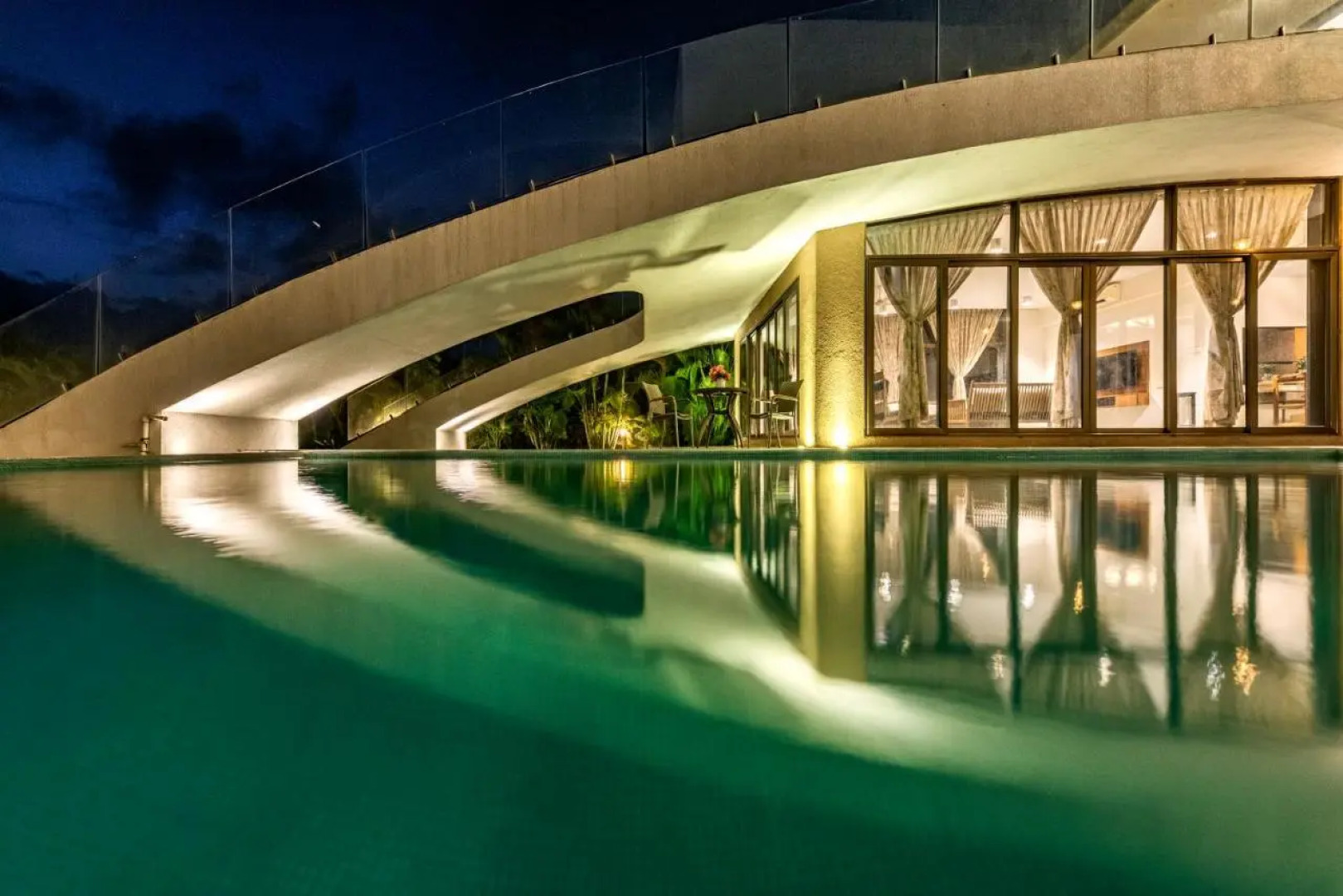 Saffron Stays Gardenia