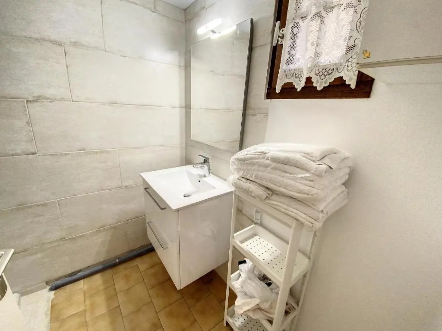 Superbe Duplex aux Saintes terrasse plein sud 3***