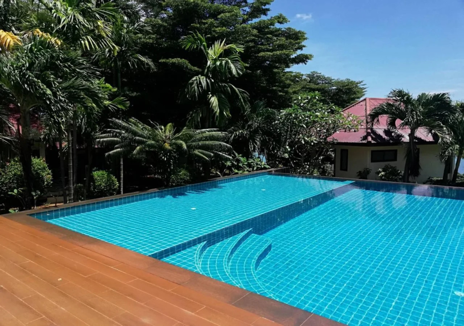 Sea Breeze @ Koh Mak