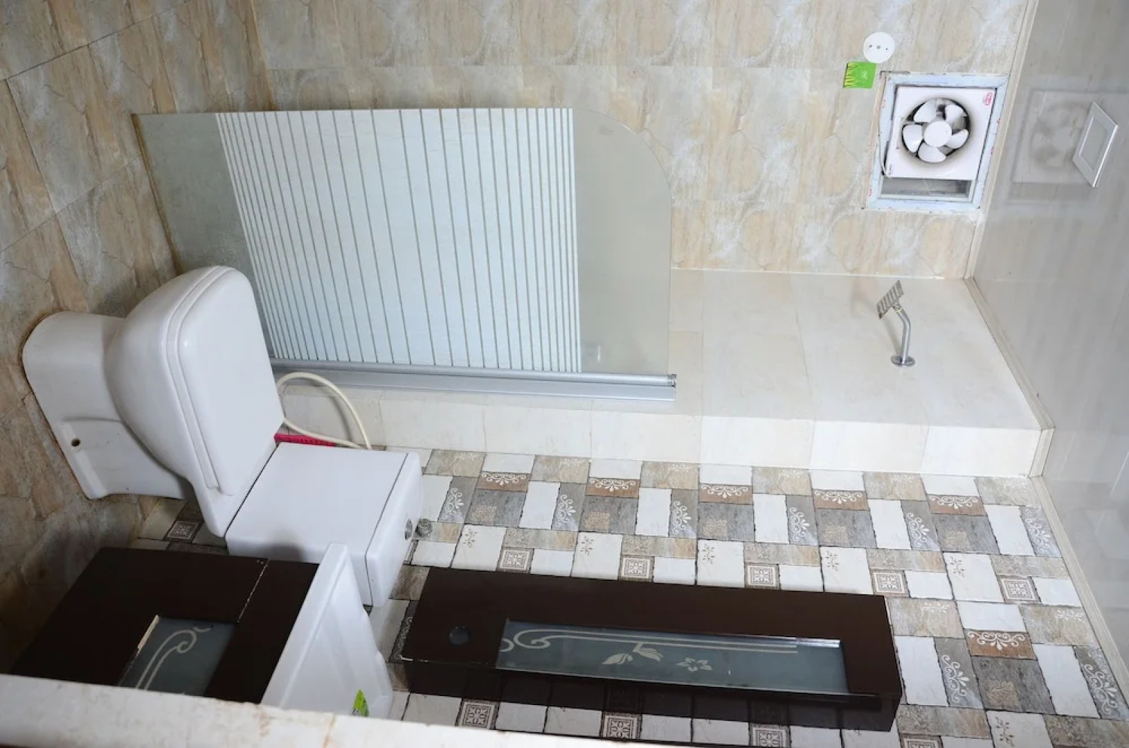 Bankey Bihari Holiday Homes By Naavagat