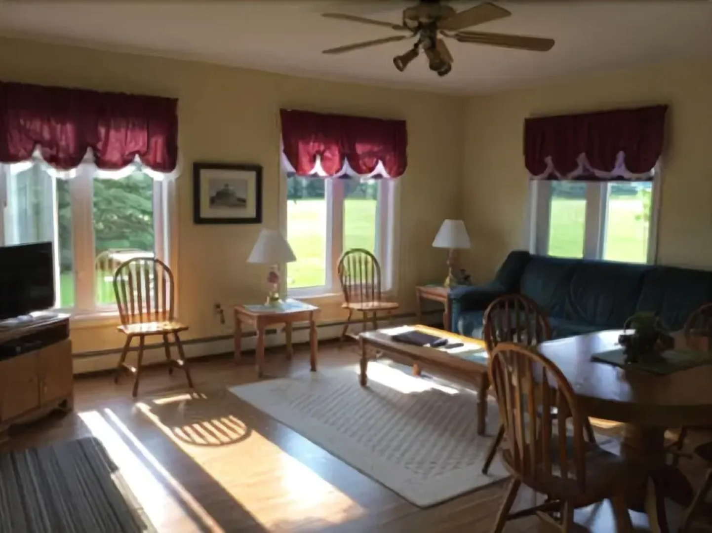 Cable Head Suites & Cottages