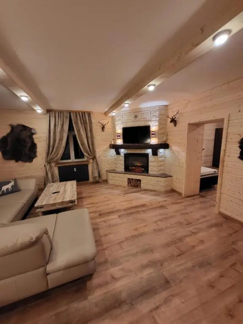 Golden GaPa Central Chalet Apartment 32