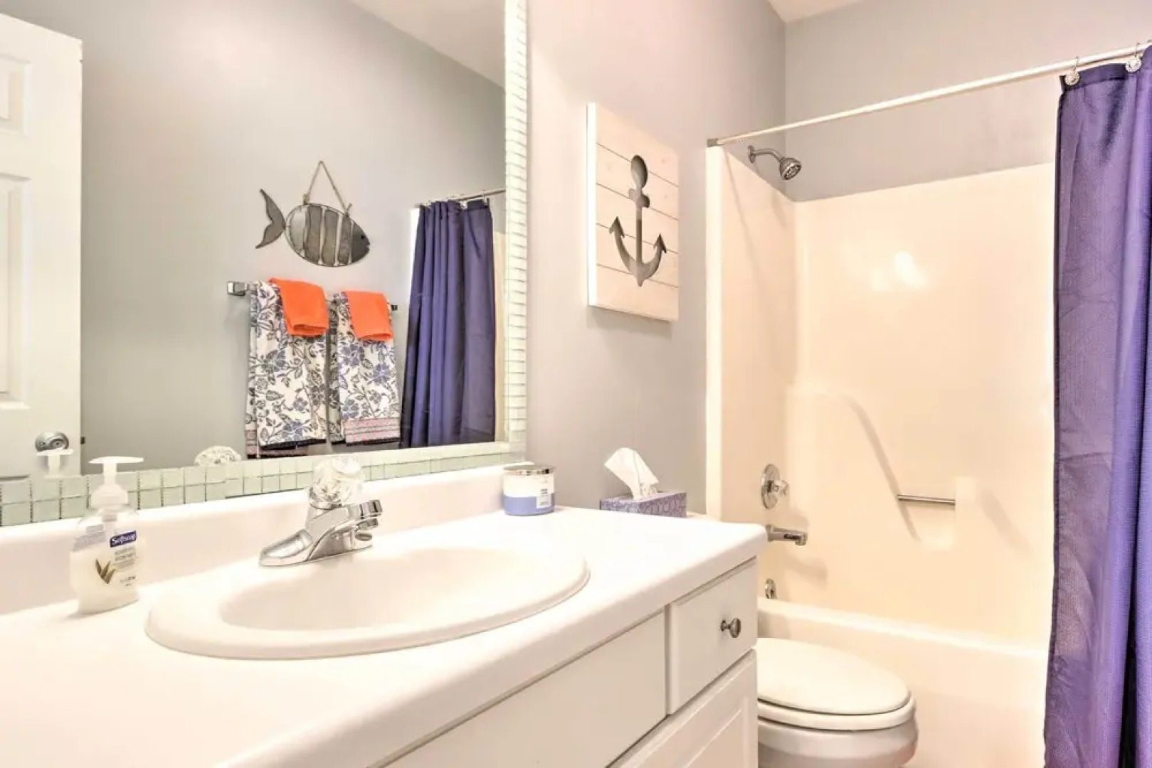 Lake Ozark Waterfront Condo w/ Access to 2 Pools