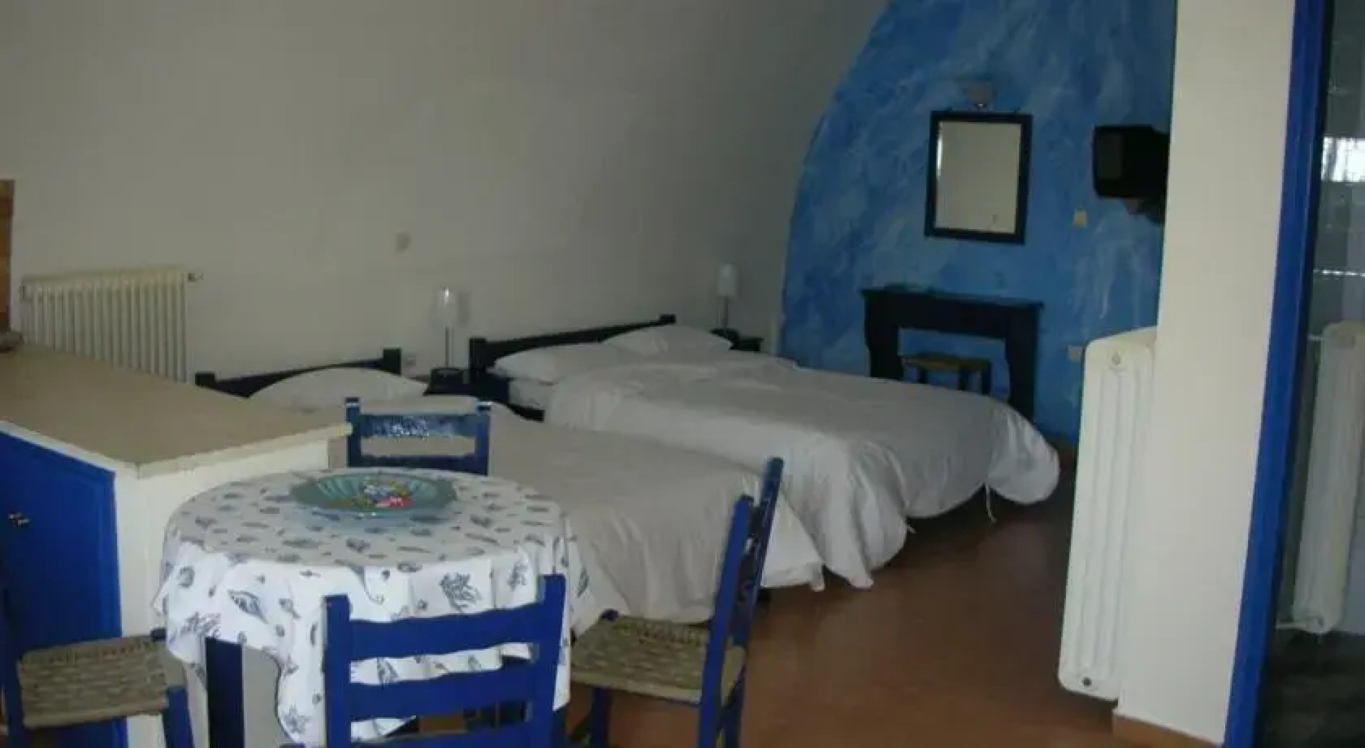 Kamares Apartments By v&a