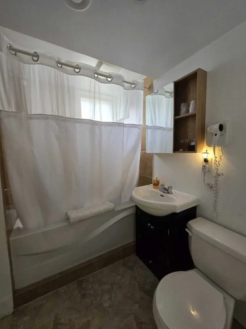 Antigonish Evergreen Inn