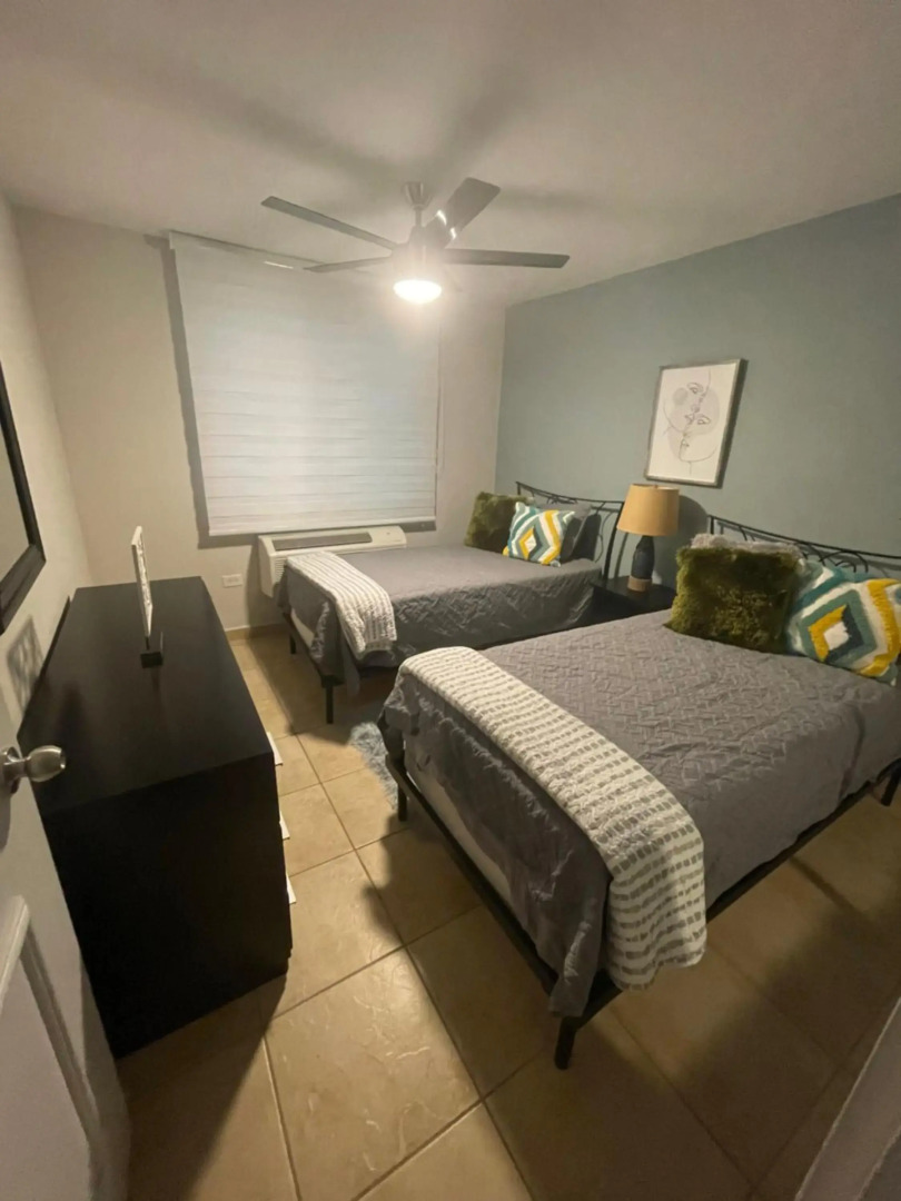 3 Bedroom Apt. close to main beaches/ attractions