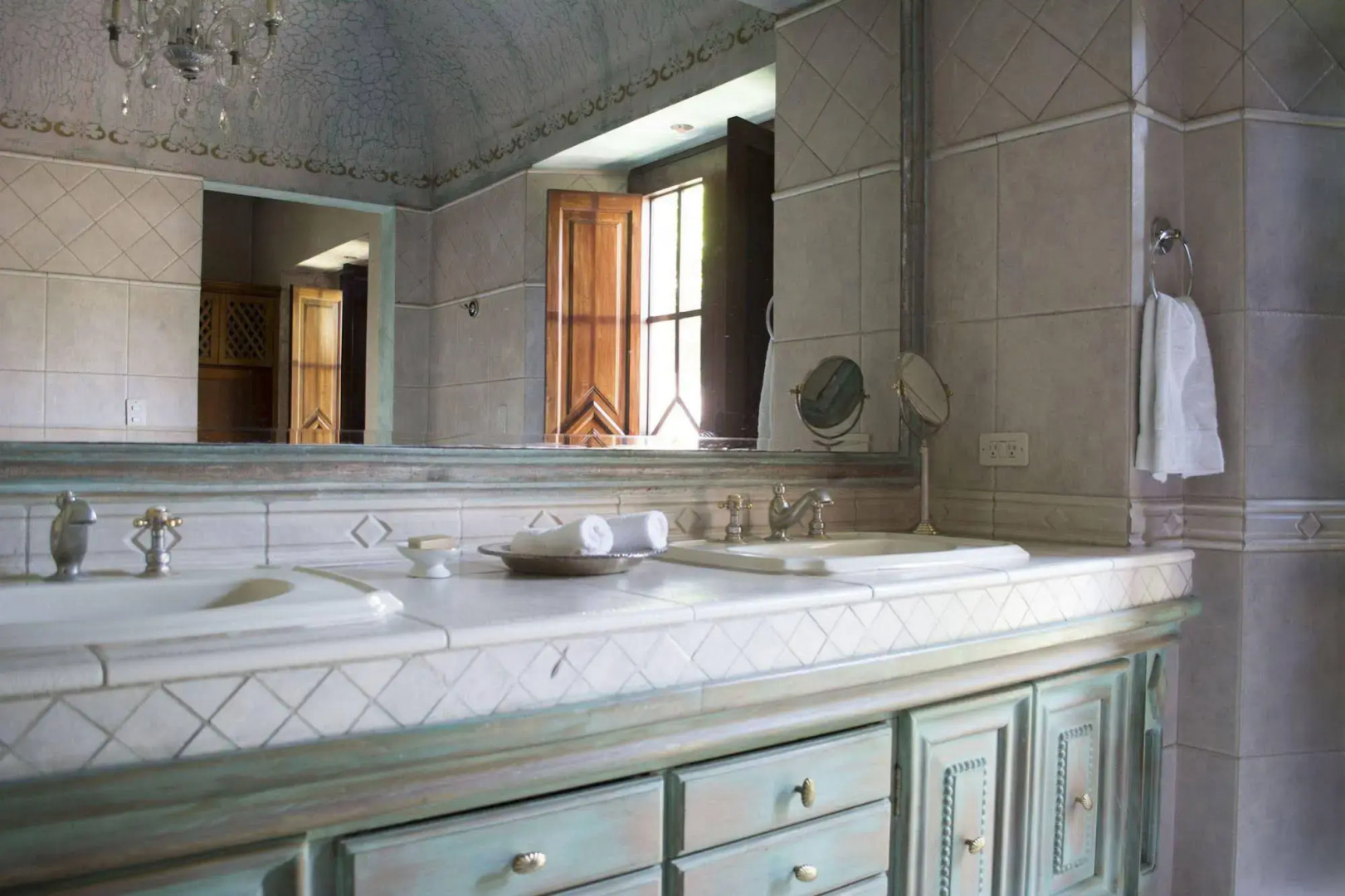 Posada de Los Leones