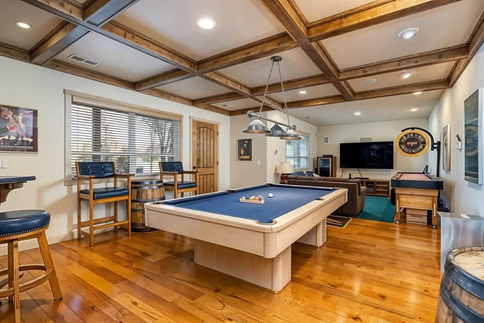 Casa Cassaretto - This Beautiful Lakefront Home is Only 50 yards from Marina Beach by Yosemite Region Resorts