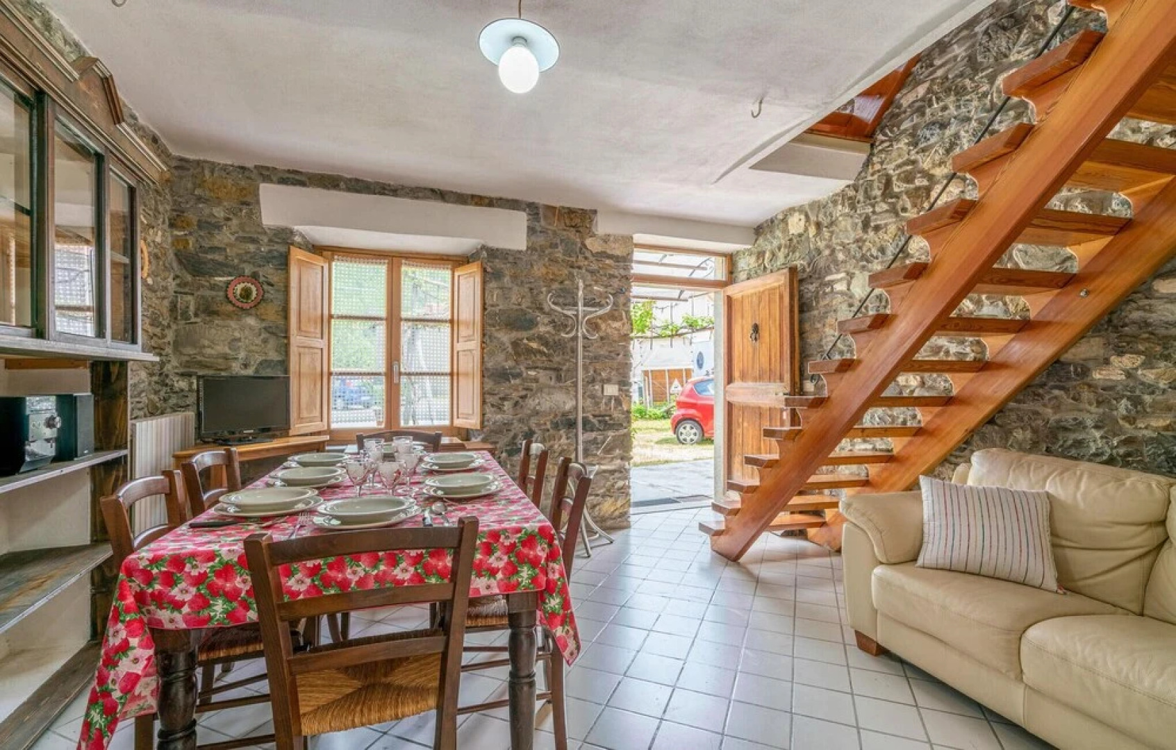Awesome Home in Loco di Rovegno With Wifi and 4 Bedrooms