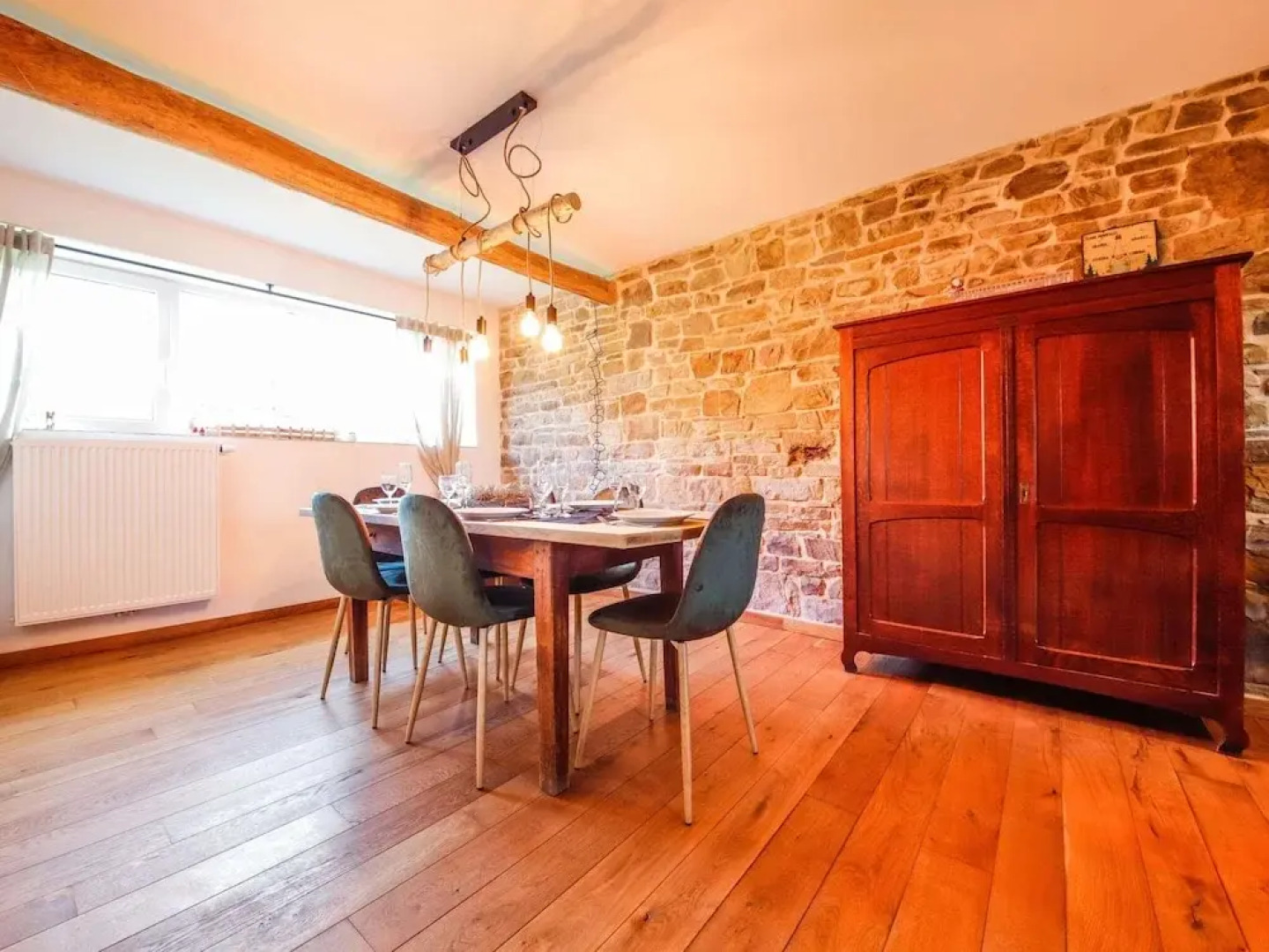 Quietly Located Farmhouse L'echappee Belle