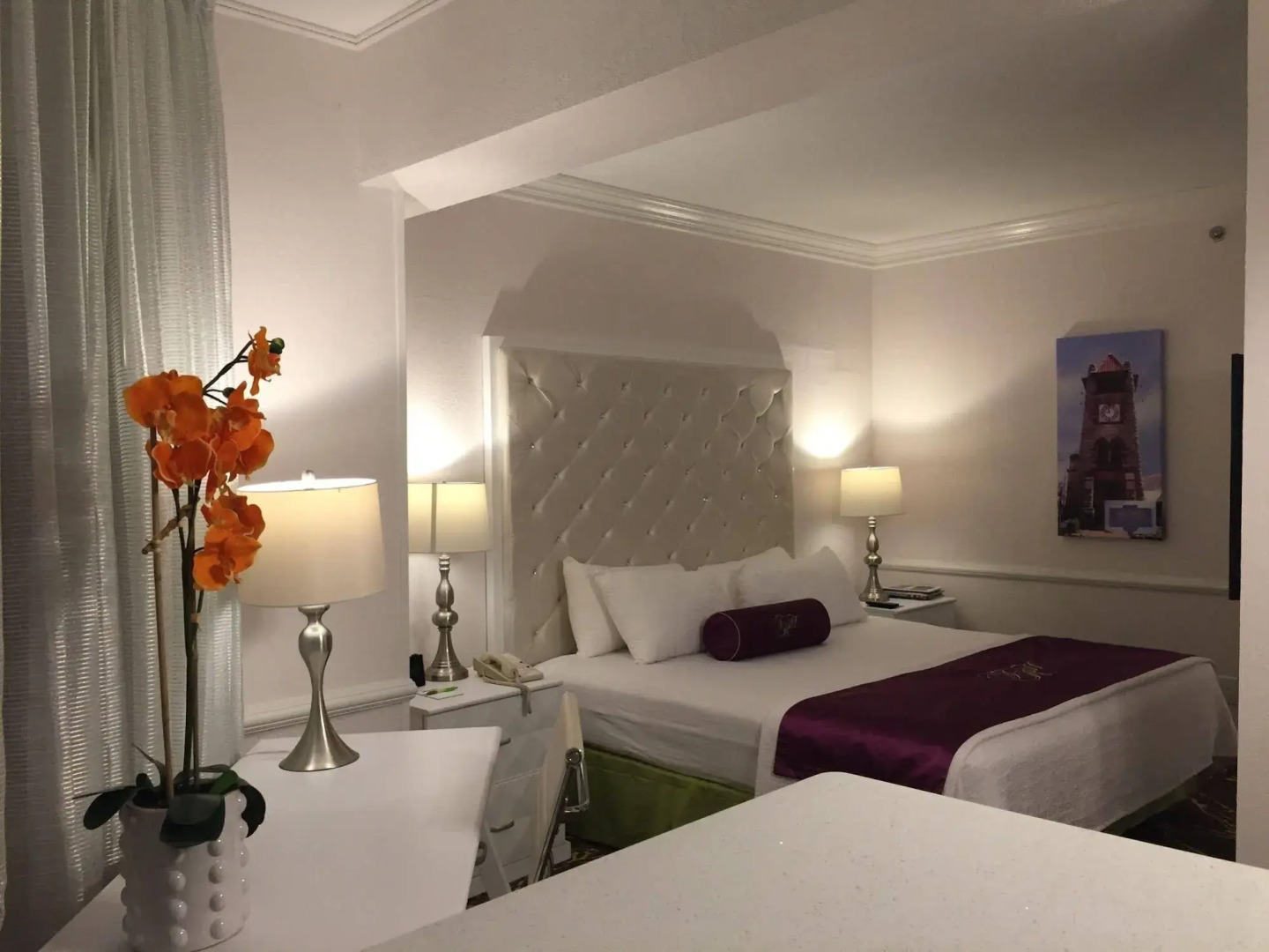 The Roslyn, Tapestry Collection by Hilton