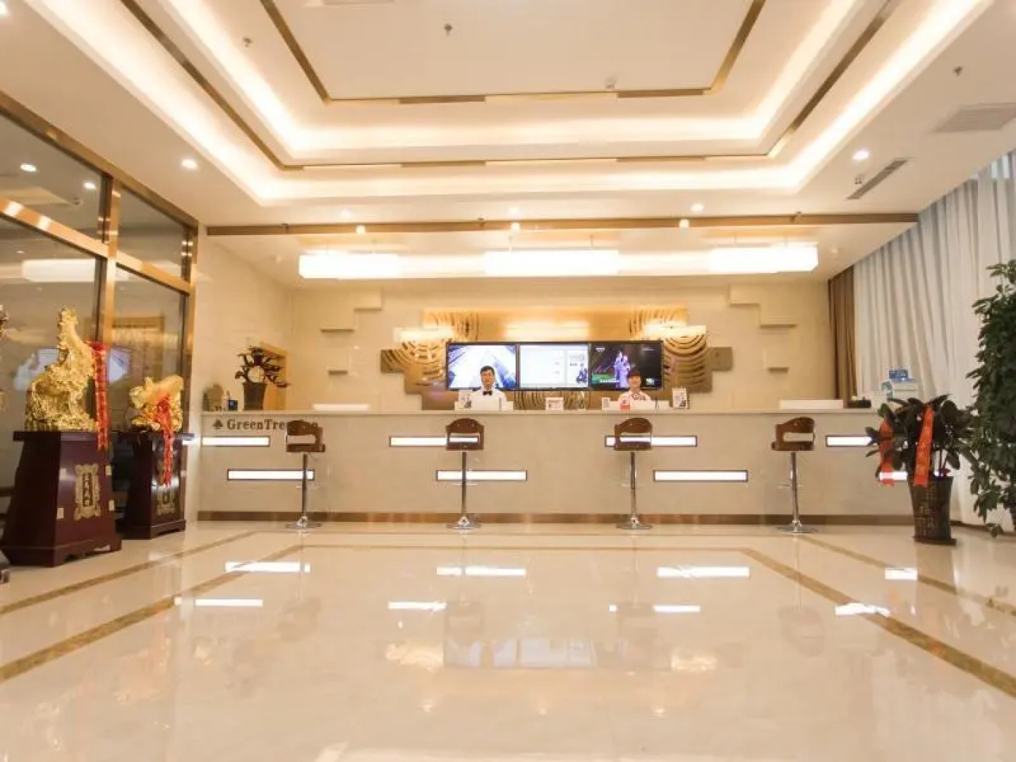 Greentree INN Zhangjiakou High Speed Railway Stati