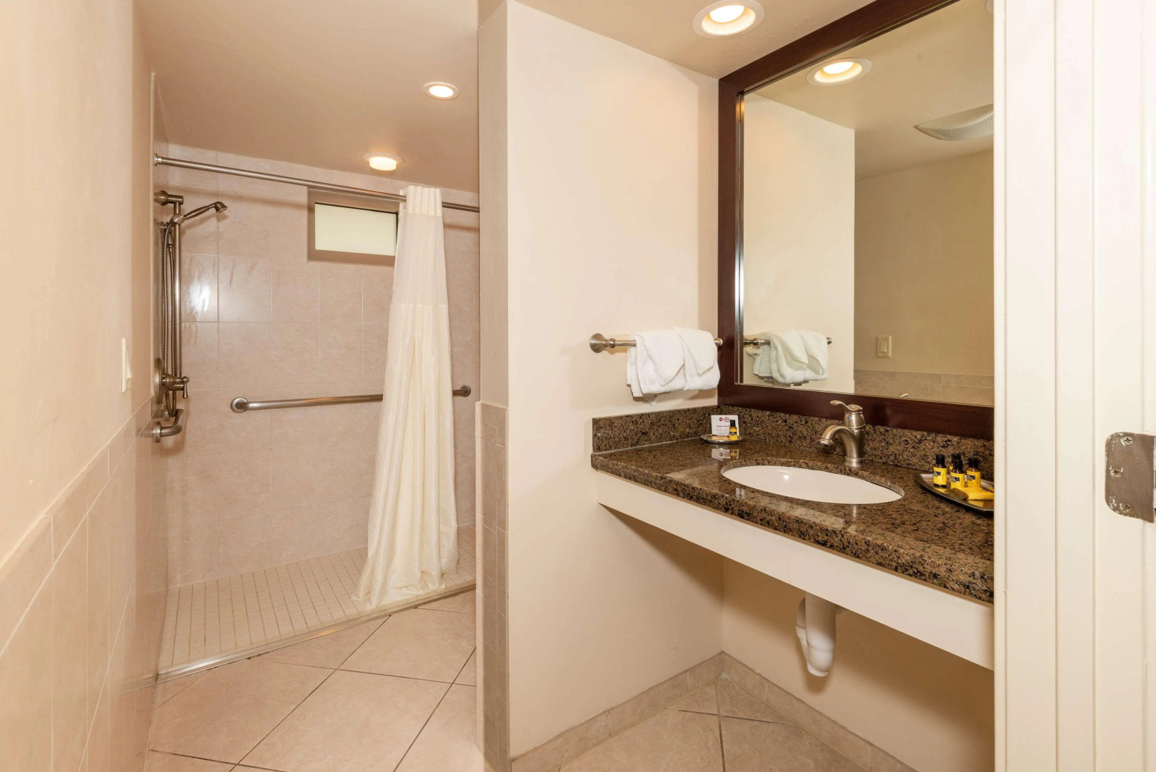 Best Western Plus Beach Resort