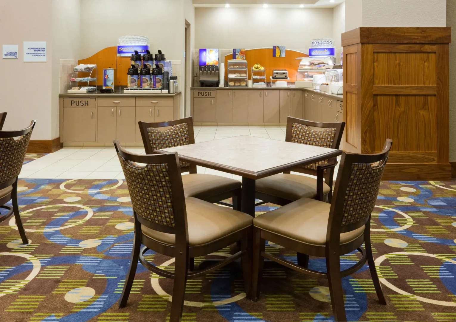 Holiday Inn Express Hotel and Suites Mankato East by IHG