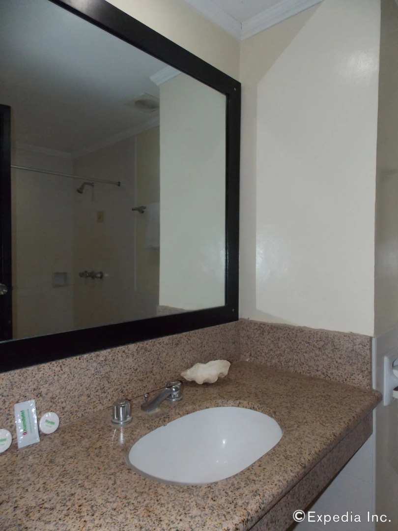 Goldenfield Kundutel Hotel