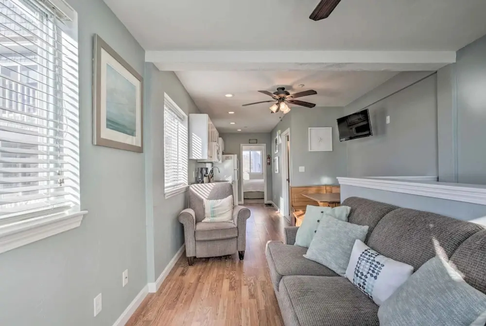 York Beachfront Condo - Steps to Long Sands!