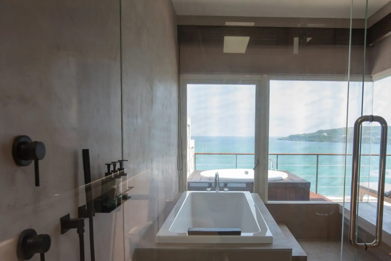 Kayatsuma Okinawa Hotel & Resort