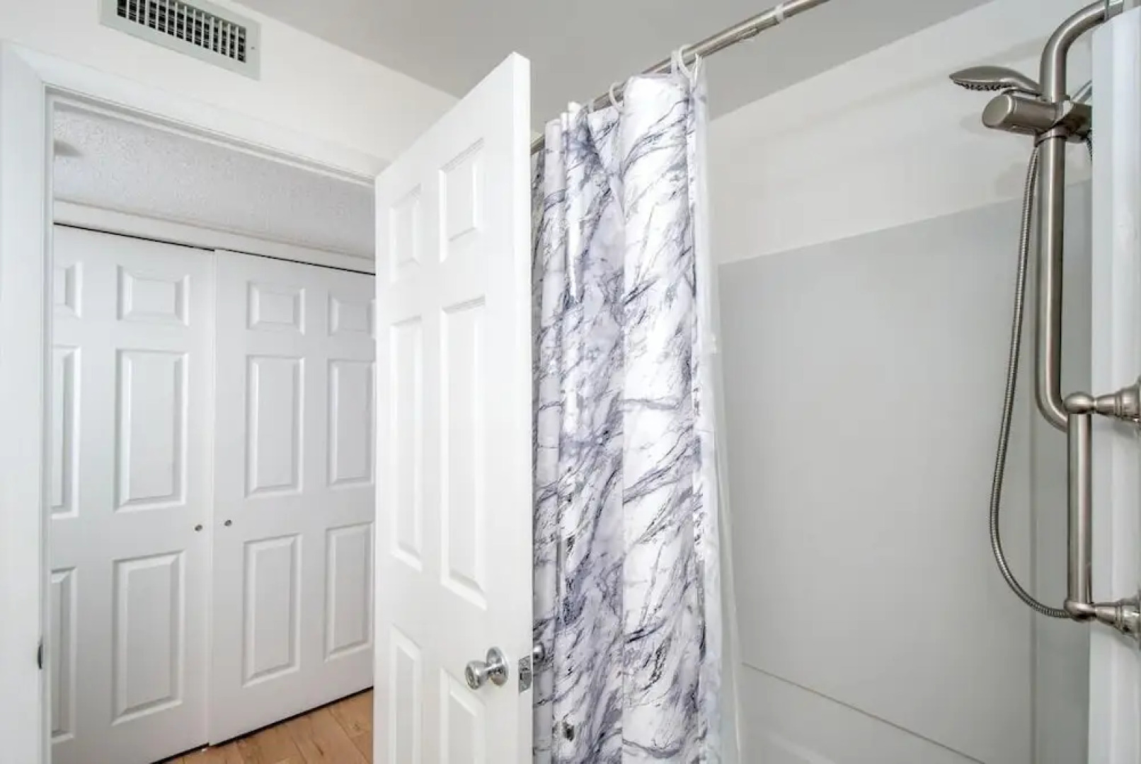 Summer Winds 231-b 3 Bedroom Condo by RedAwning