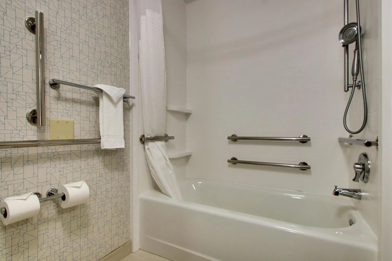 Holiday Inn Express & Suites Morris by IHG