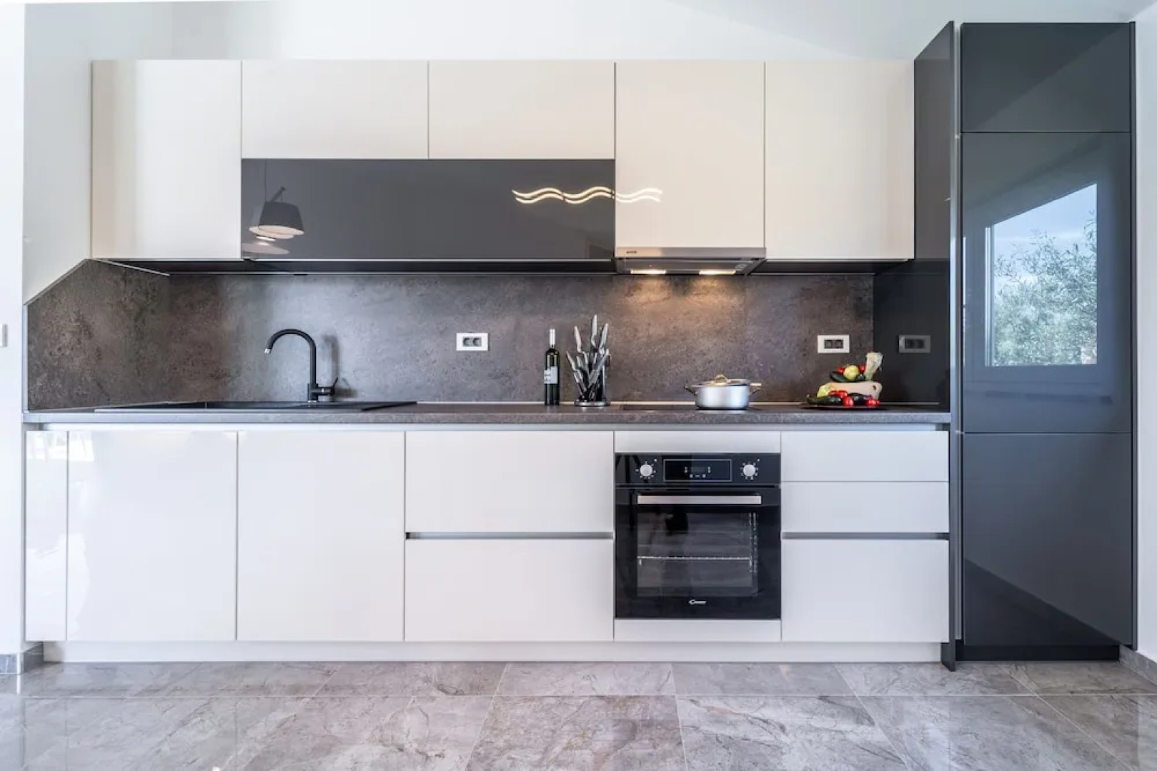 Modern Villa With Pool and Terrace