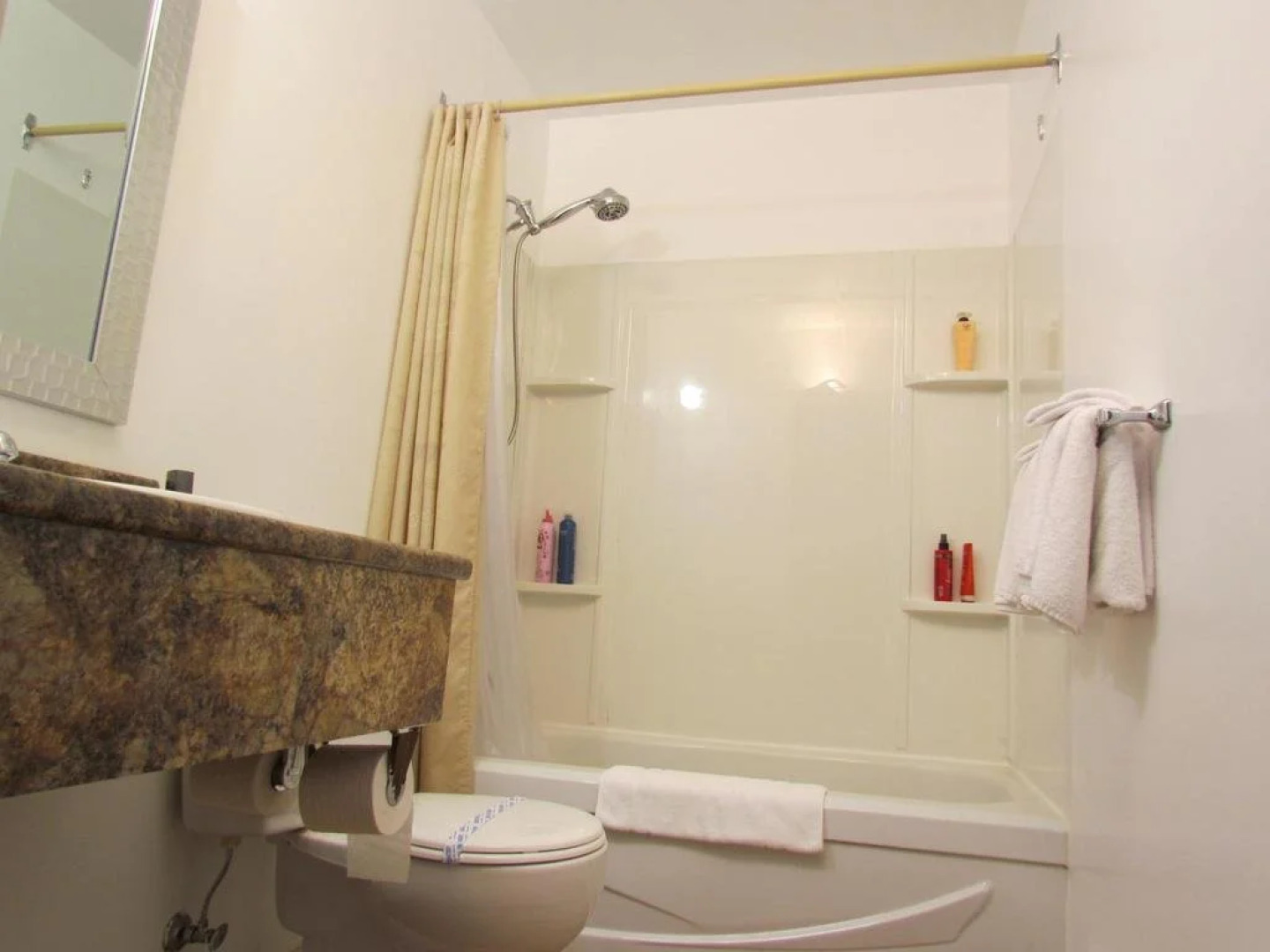 L Auberge et restaurant La Glacière