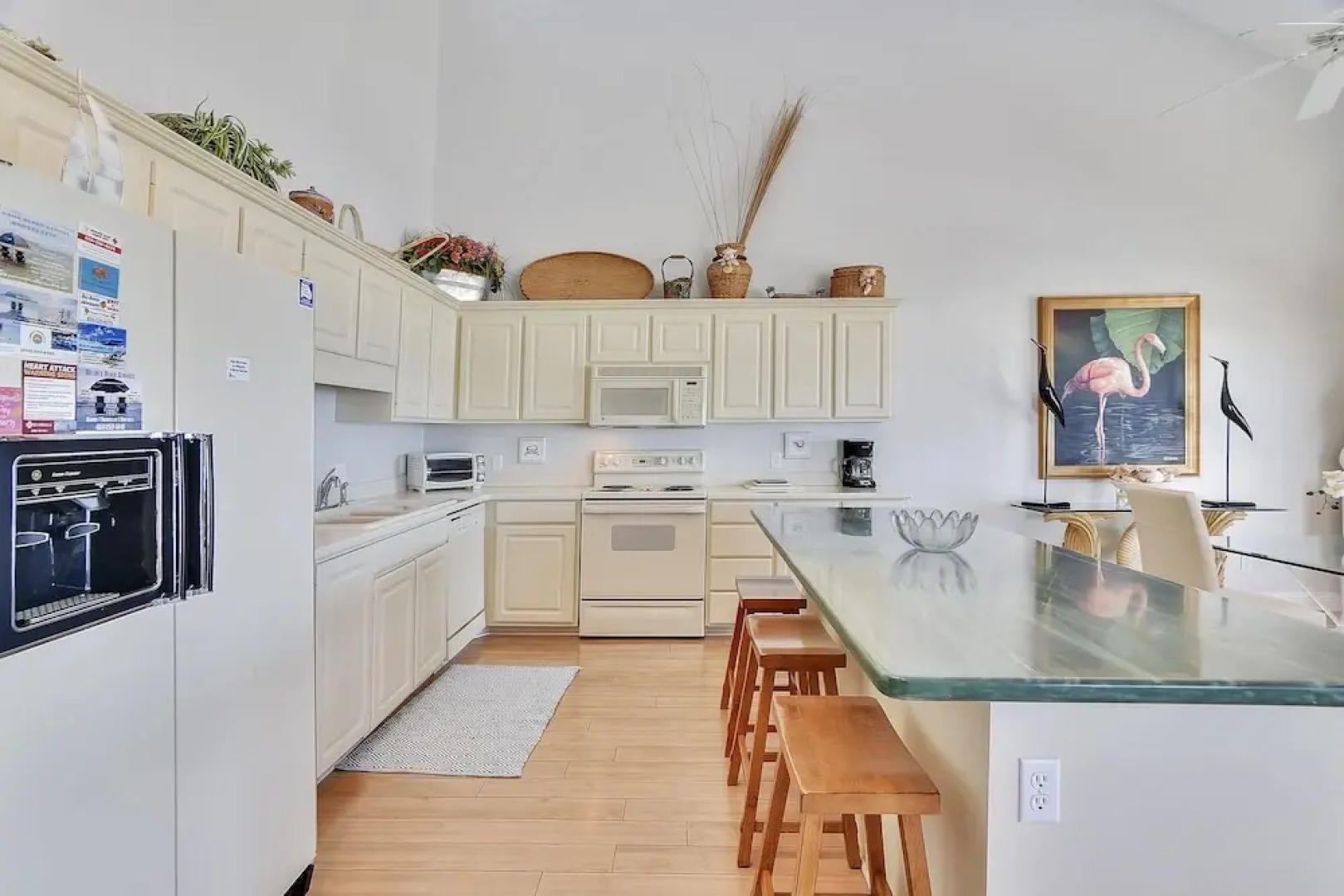 Sandy Toes by Book That Condo