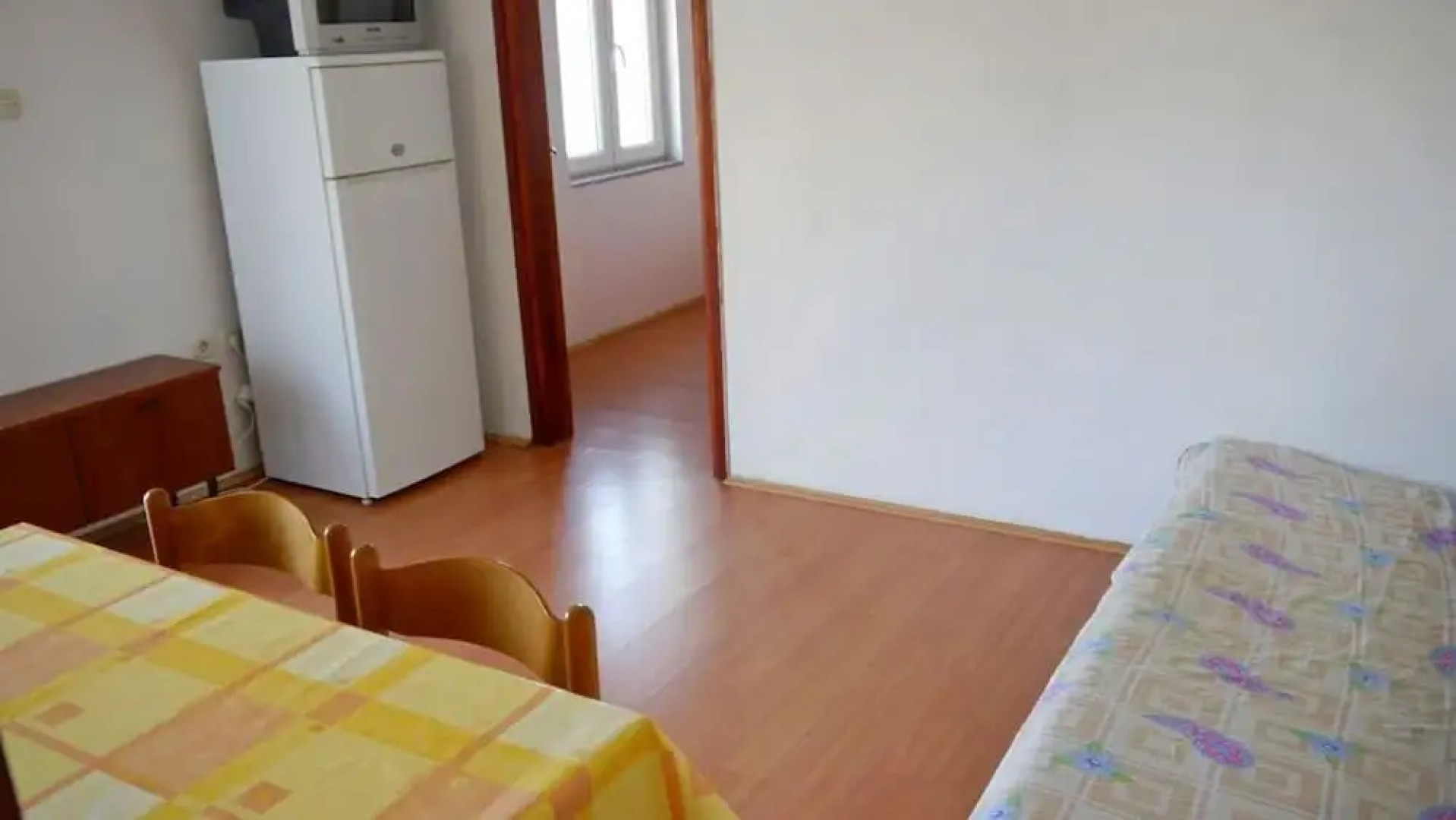 Cosy 1 bedroom apartment with sea view