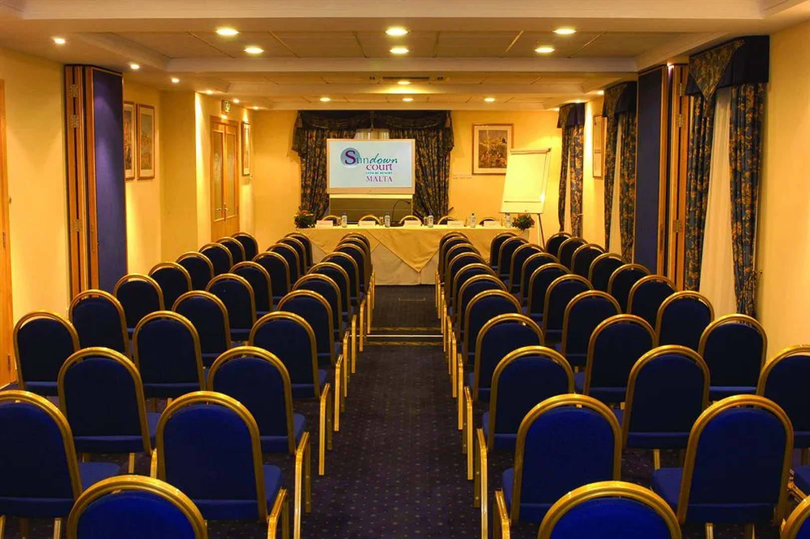 Sundown Court Leisure Resort