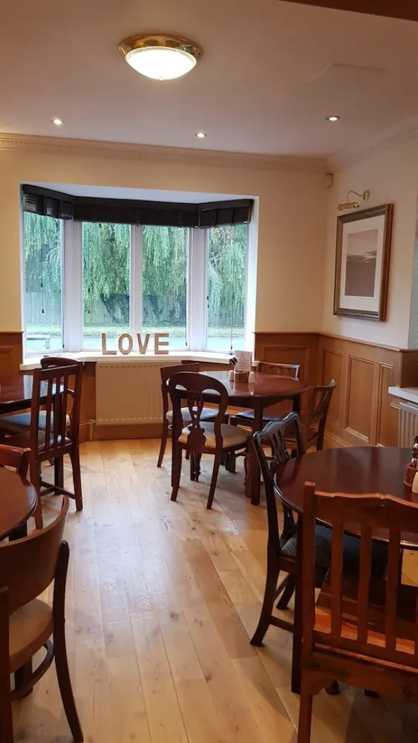 The George Carvery & Hotel