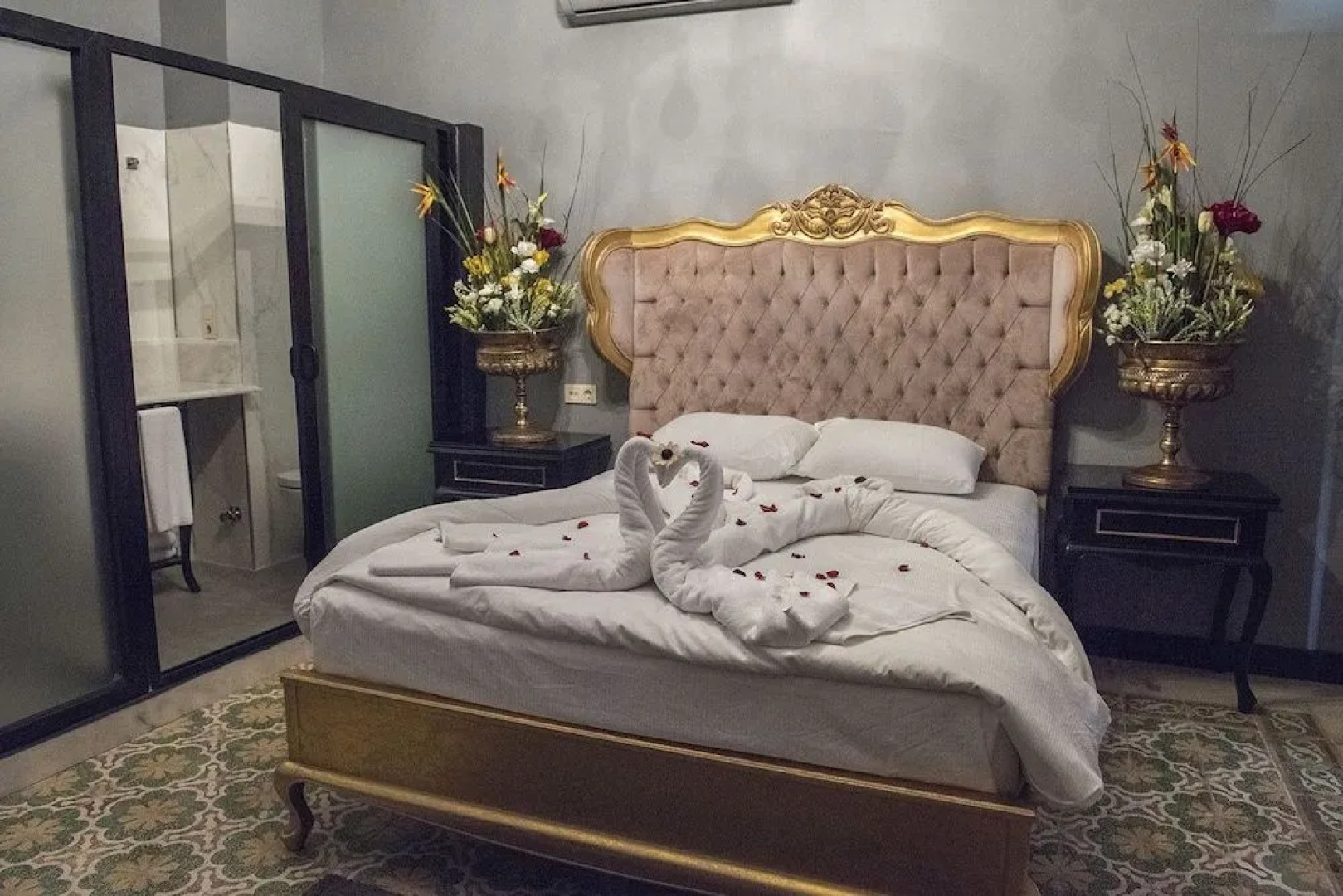 Li̇wan Deluxe Hotel