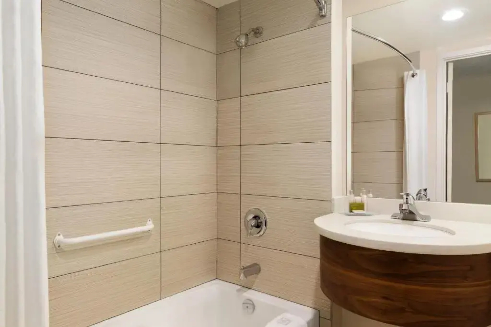 Victoria Airport/Sidney Travelodge