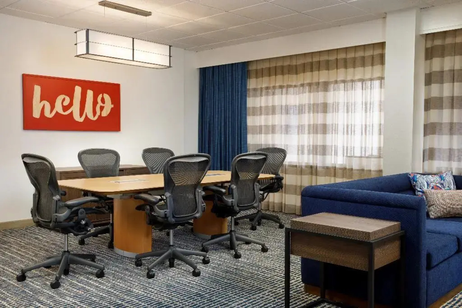 DoubleTree Suites by Hilton Orlando - Disney Springs® Area