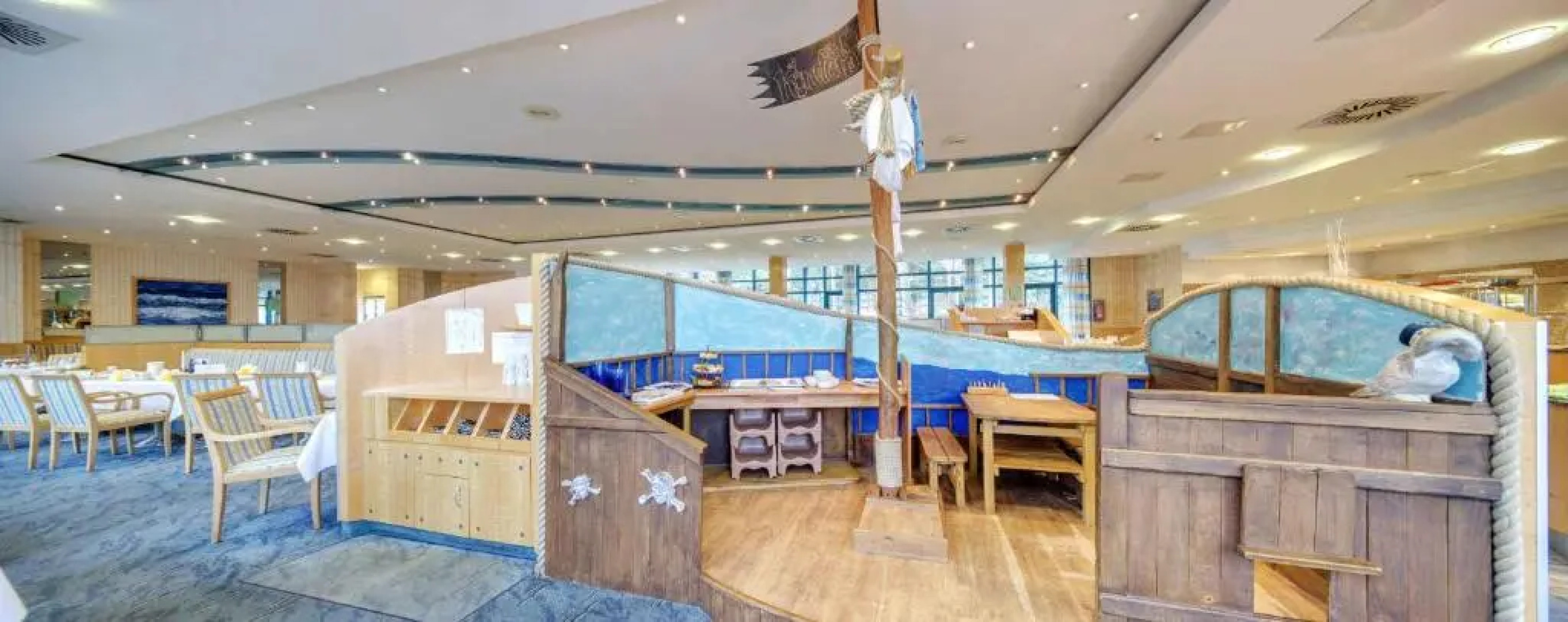 AQUAMARIS Strandresidenz Rügen