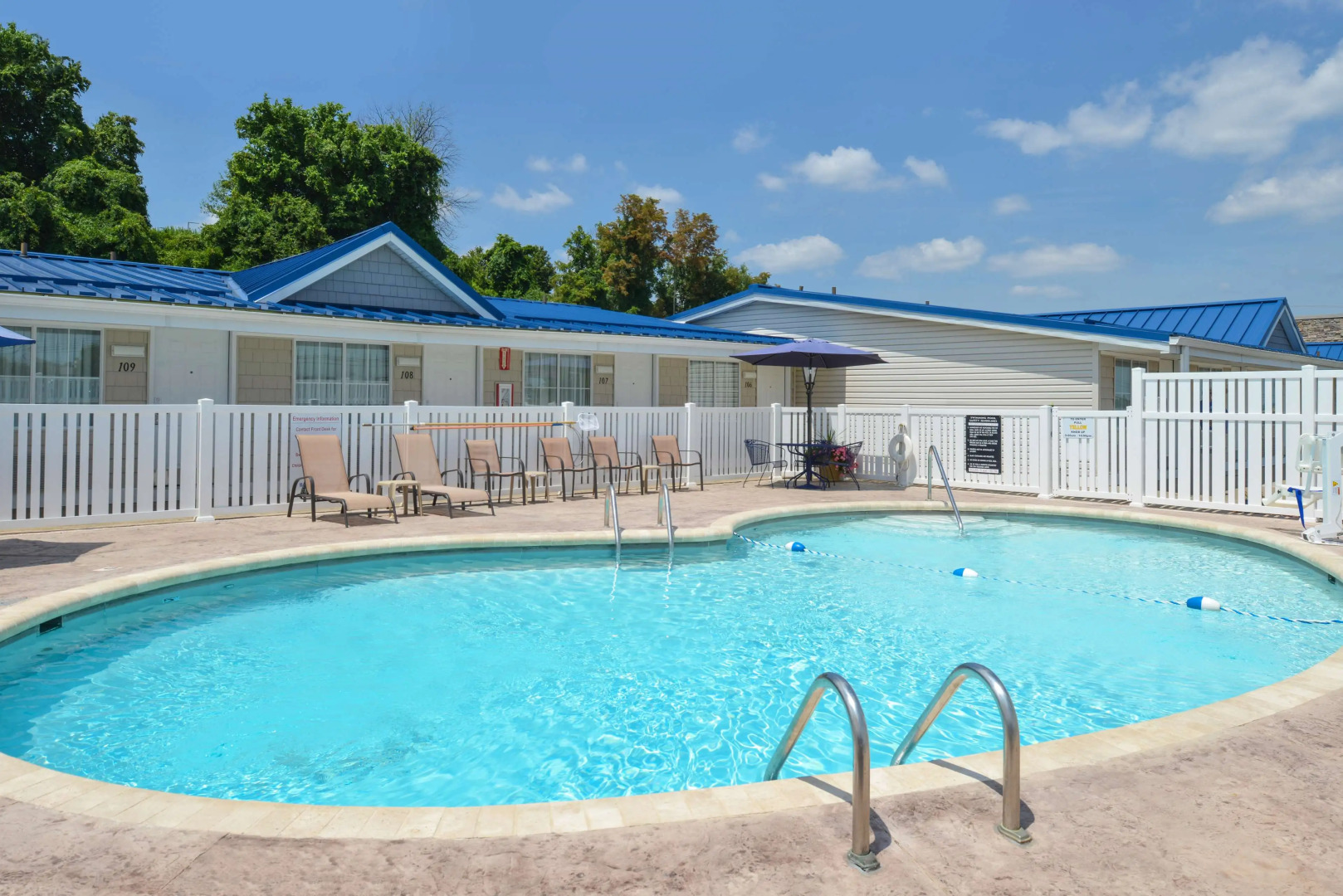 Americas Best Value Inn & Suites St. Clairsville Wheeling