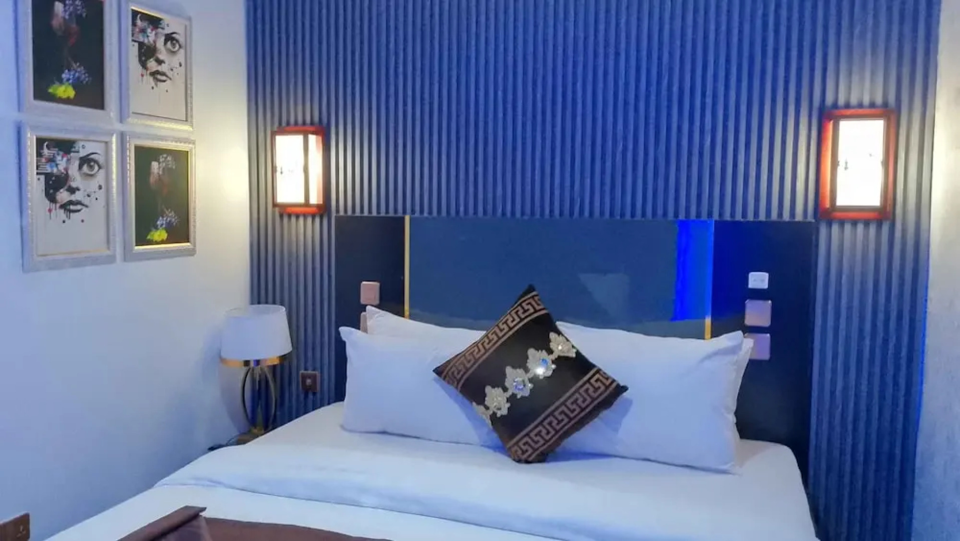 Ice Grand Hotel & Suites