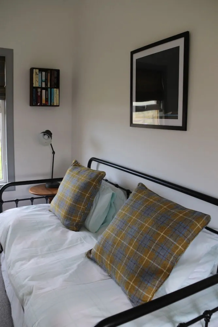 Kirkapol Beach Sleeps 4 With Dog Access