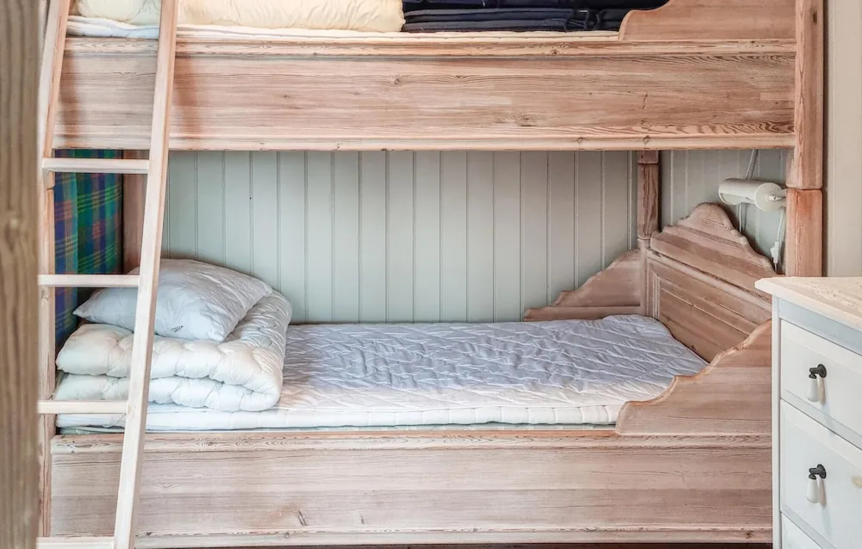 Beautiful Home in Farsund With 4 Bedrooms and Wifi