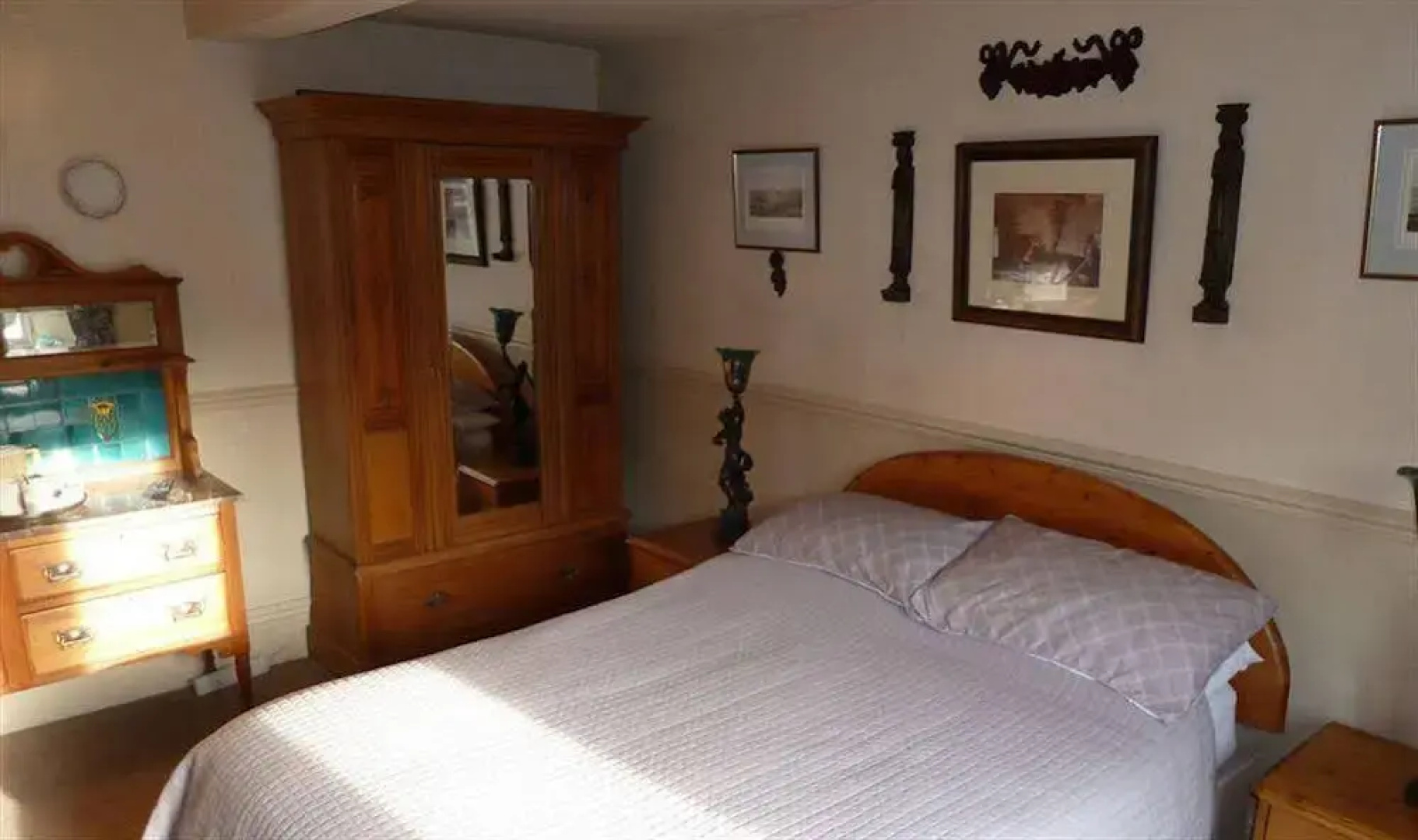 The Kinder Lodge