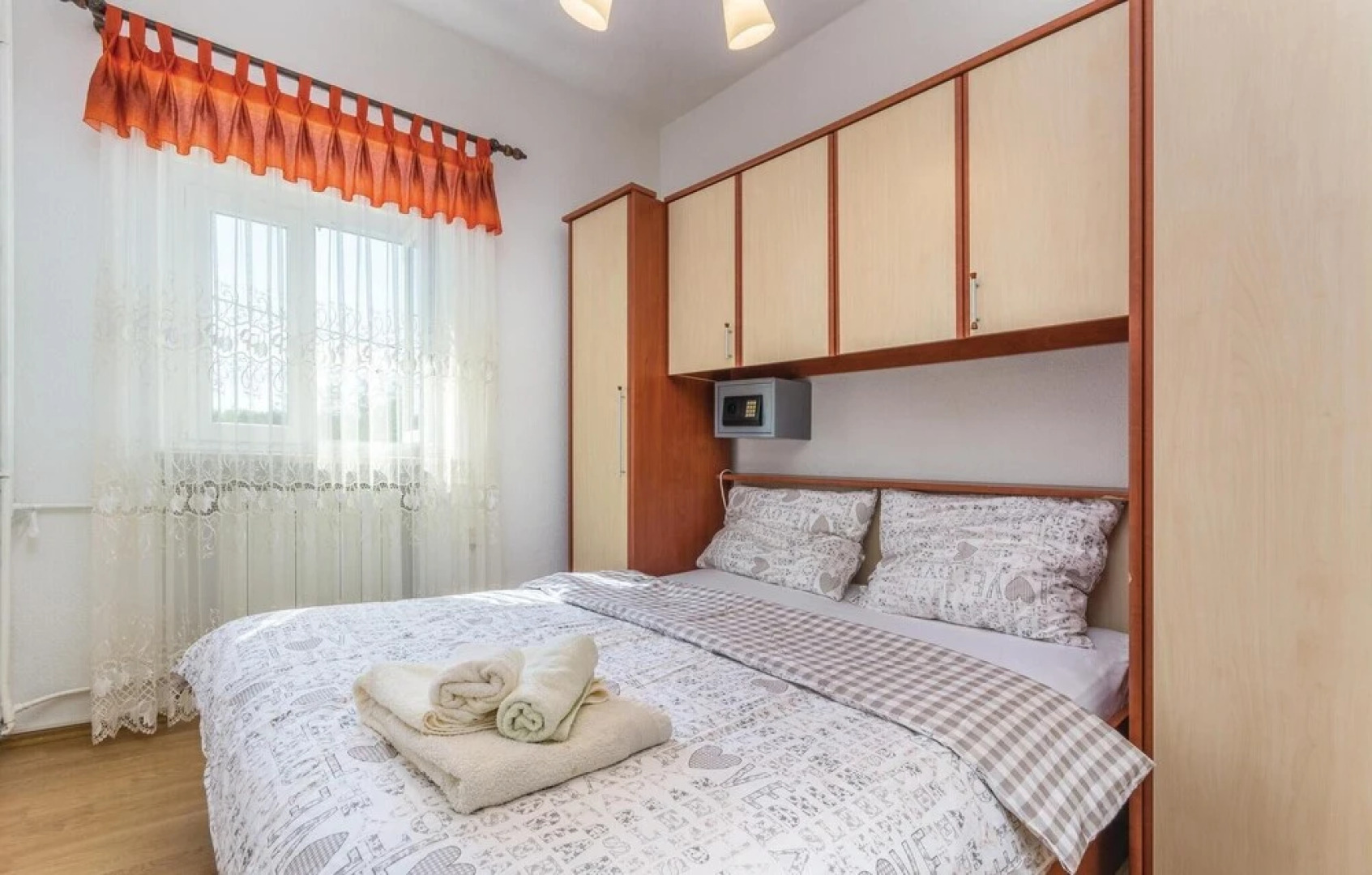 Stunning Home in Nedescina With Wifi and 2 Bedrooms