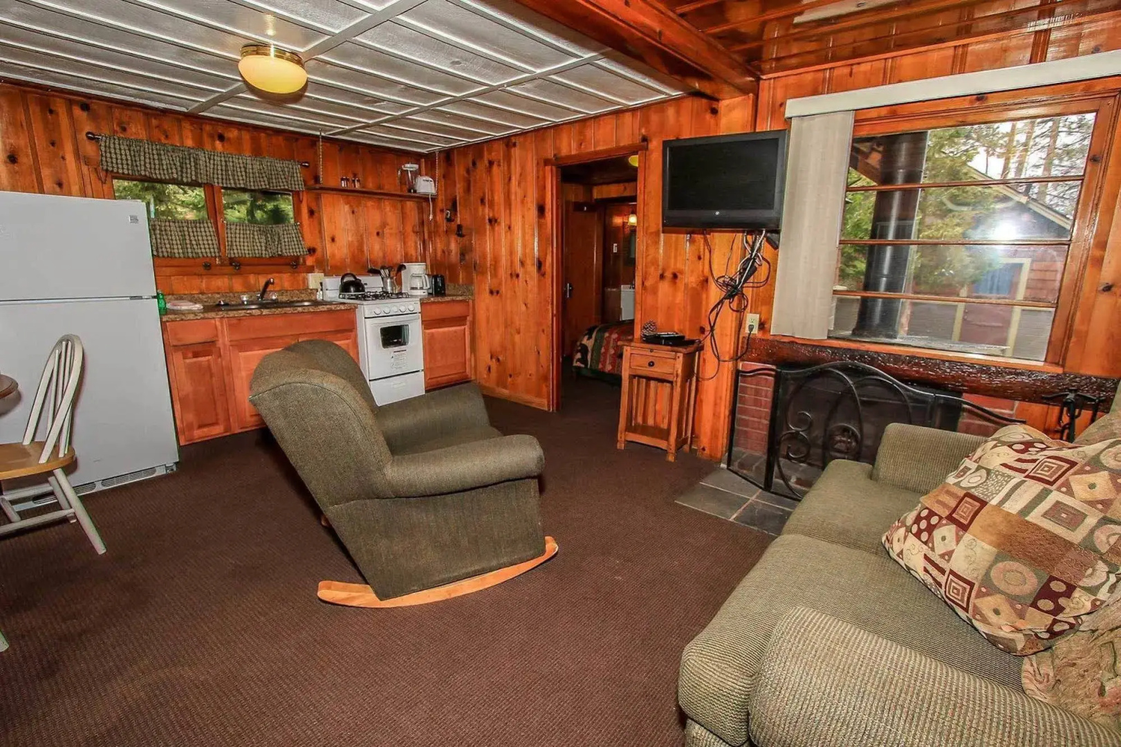 Shore Acres Lodge