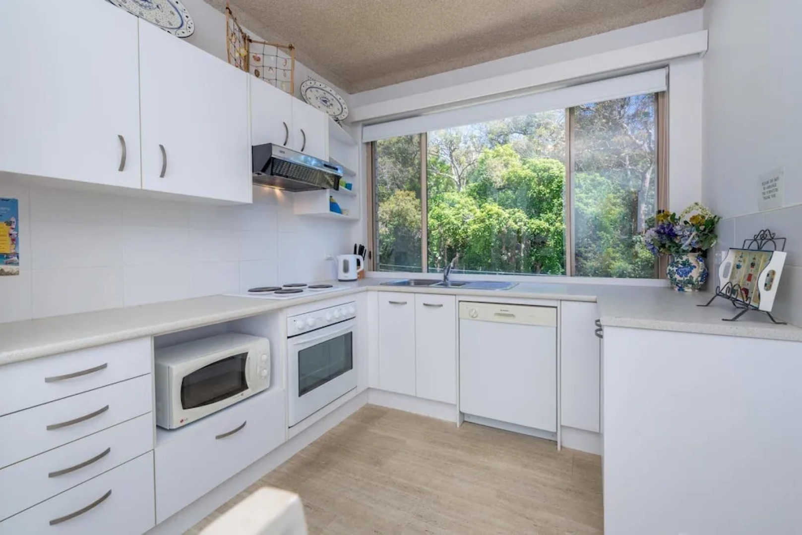 Del Rae Unit 15 - Shoal Bay