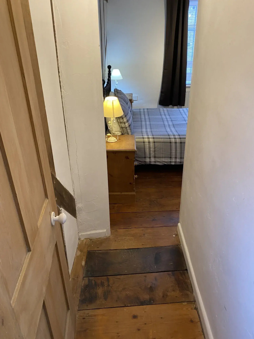 Whitehouse Guest House