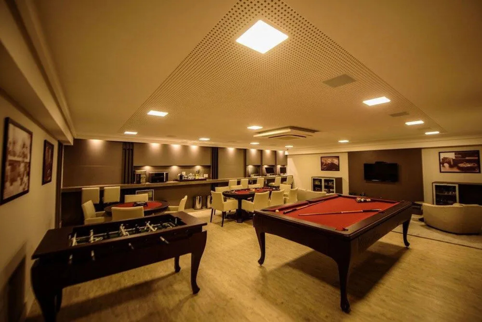 Holandas Prime Shopping Residence